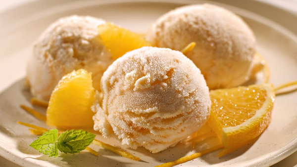 美味しそうなアイスクリームの写真