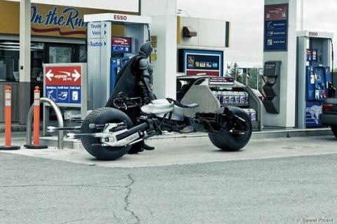 海外のガソリンスタンドがマジでカオスの写真